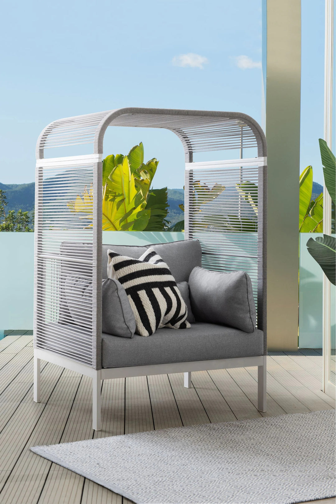 Rock Outdoor Poolside Sunbed With Cushion Daybed (Grey) Braided & Rope