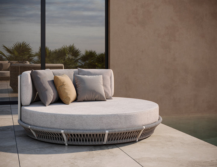 Outdoor Sunbed