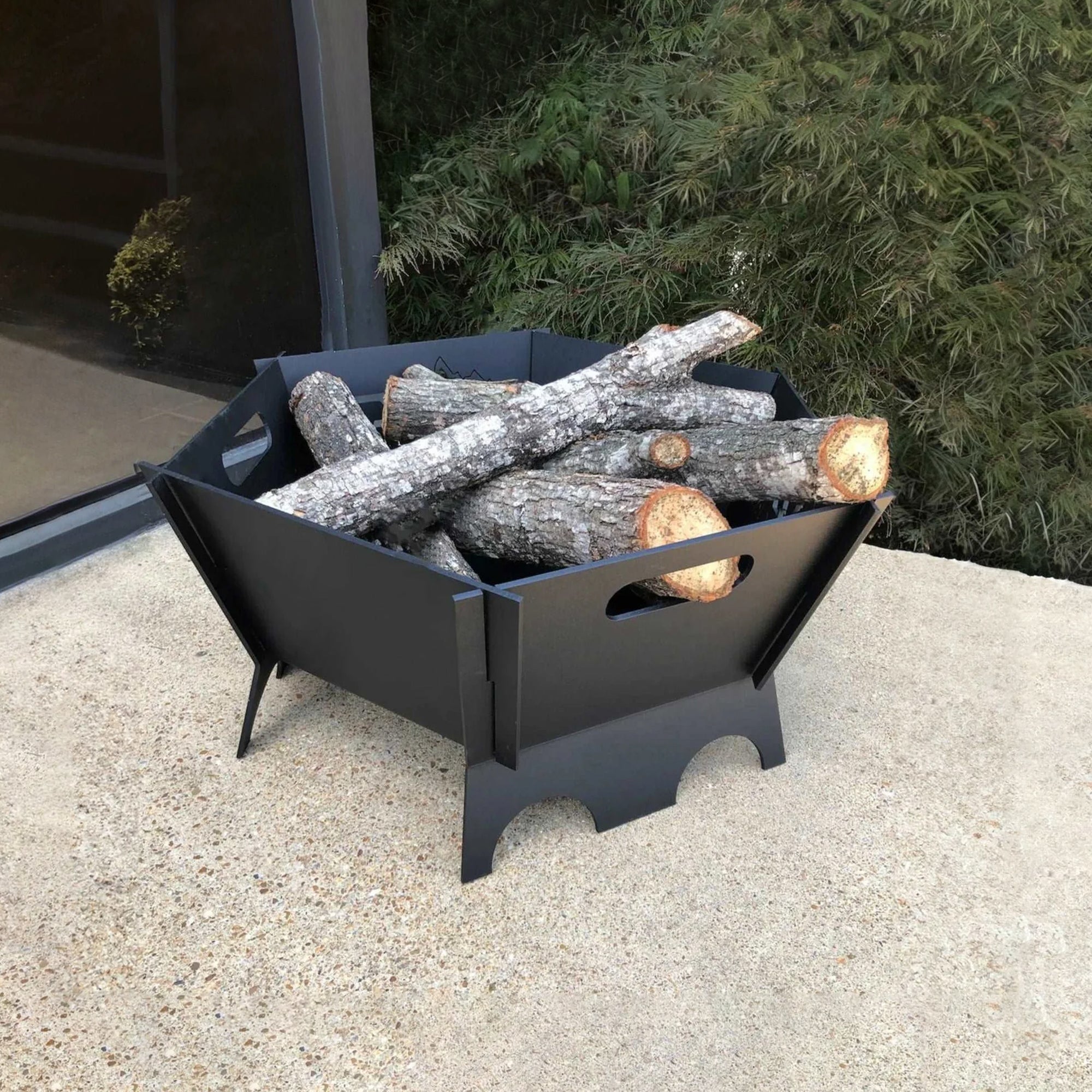Buy Luxury Outdoor Fire Pits For Garden Online in India