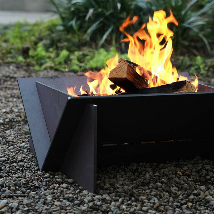 Pili Outdoor Firepit