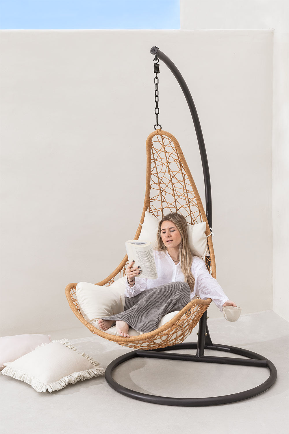 Angélica Single Seater Hanging Swing With Stand For Balcony, Garden Swing