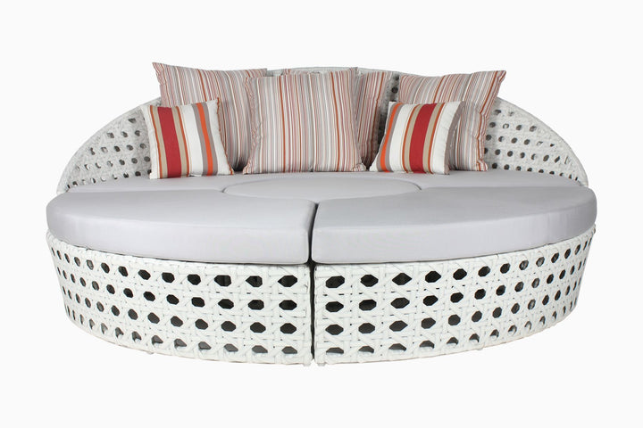 Dreamline Outdoor Furniture Poolside Sunbed With Cushion Daybed (White)