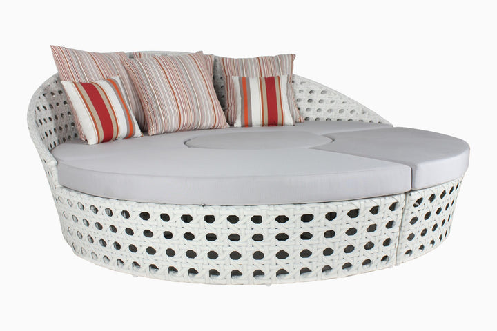 Dreamline Outdoor Furniture Poolside Sunbed With Cushion Daybed (White)