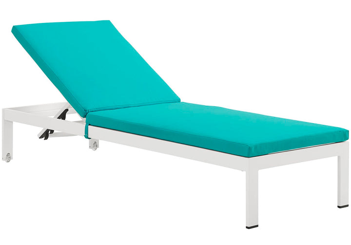 Bright Outdoor Swimming Poolside Lounger With  1 Side Table (White)